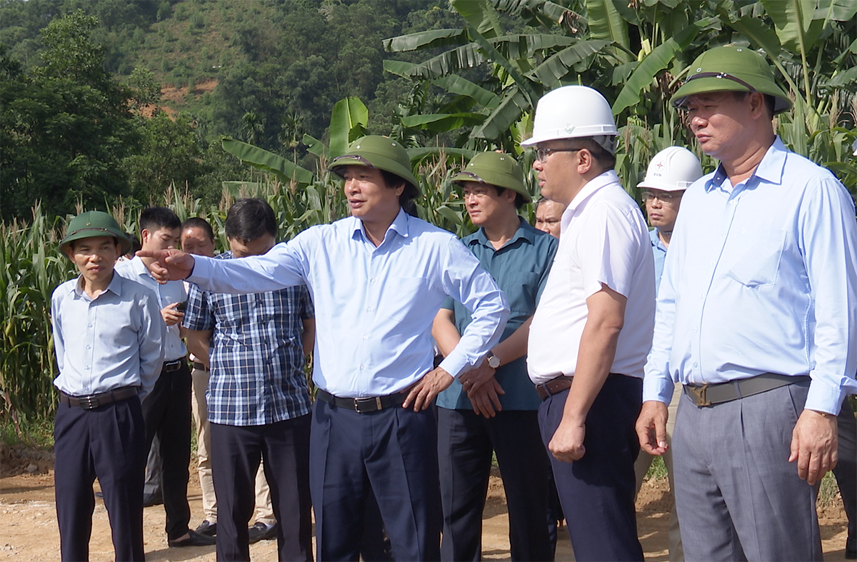  Kiểm tra tiến độ giải phóng mặt bằng, tái định cư dự án đường dây 500kV Lào Cai - Vĩnh Yên